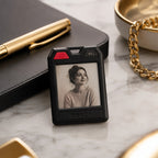 Smart Tracker with Color E‑Ink Photo Screen